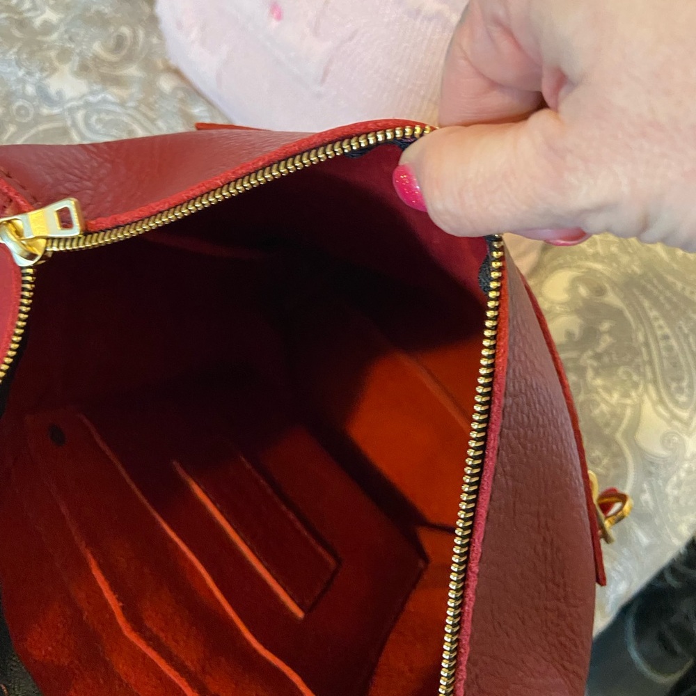 Portland Leather Vibrant Red Flamenco 💃 Laptop Backpack - Picture 8 of 13